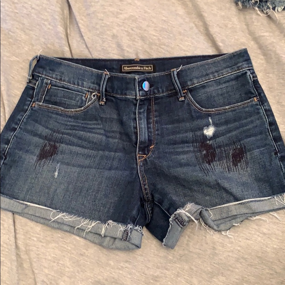 Abercrombie & Fitch Jean Shorts size 6 W 28